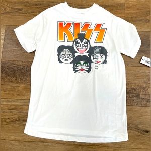 KISS t shirt *NWT*